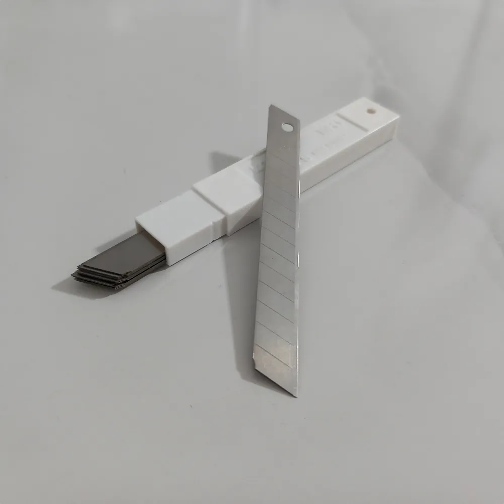 تیغ کاتر کوان KOWAN مدل KAB-04